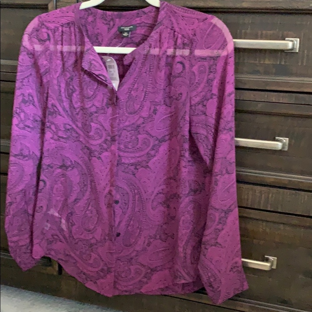 NWT- Ann Taylor purple paisley sheet top-SP